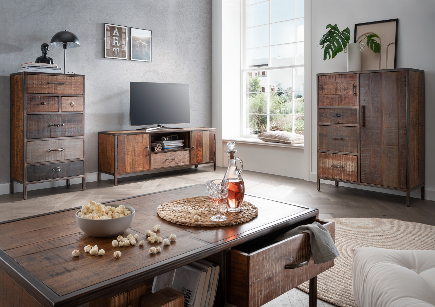 Unikat Couchtisch PRIYA 2 | massives Altholz recycelt | multifarbig | 6 Schubladen Unikat Couchtisch PRIYA 2 | massives Altholz recycelt | multifarbig | 6 Schubladen