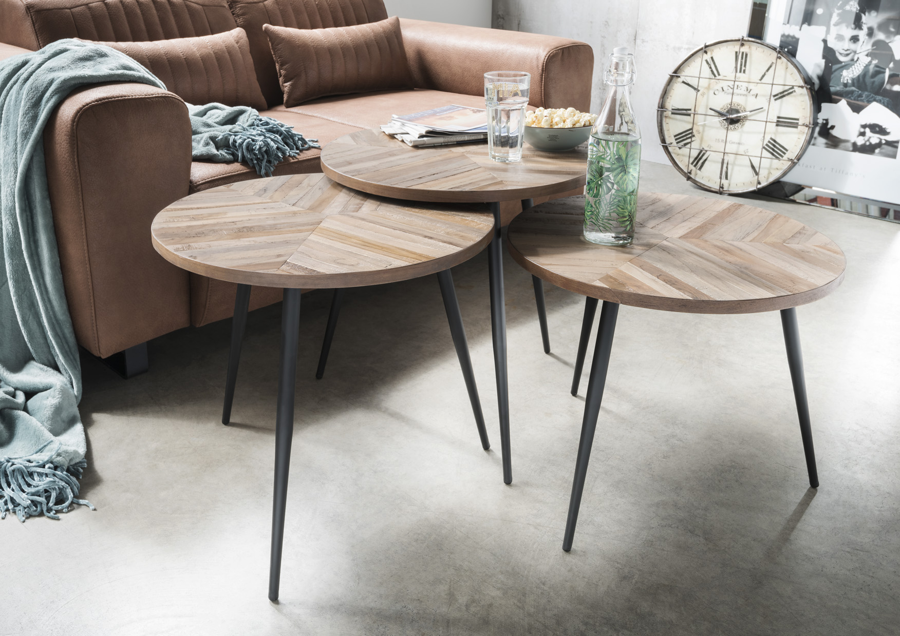 Couchtisch, 3-er Set FAMILY | rund | recyceltes Teak | Vintage weiß | Gestell Metall schwarz