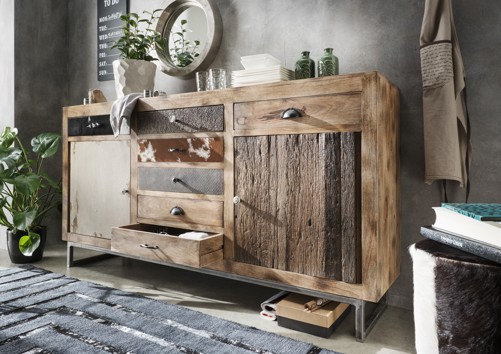 Unikat-Sideboard ETHNO 2, handgearbeitet