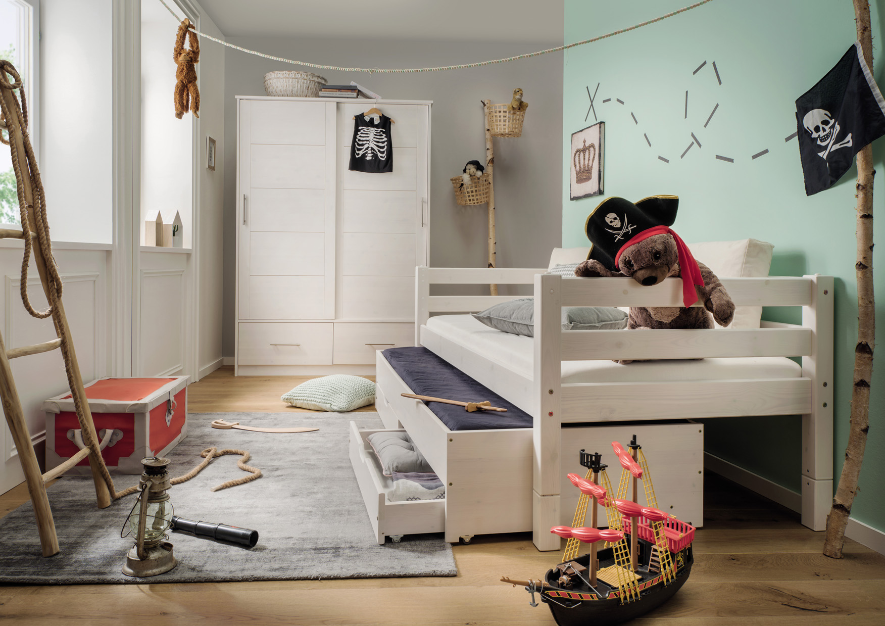 Einzelbett mit Bettschub- und 2 Rollschubästen INFANSKIDS