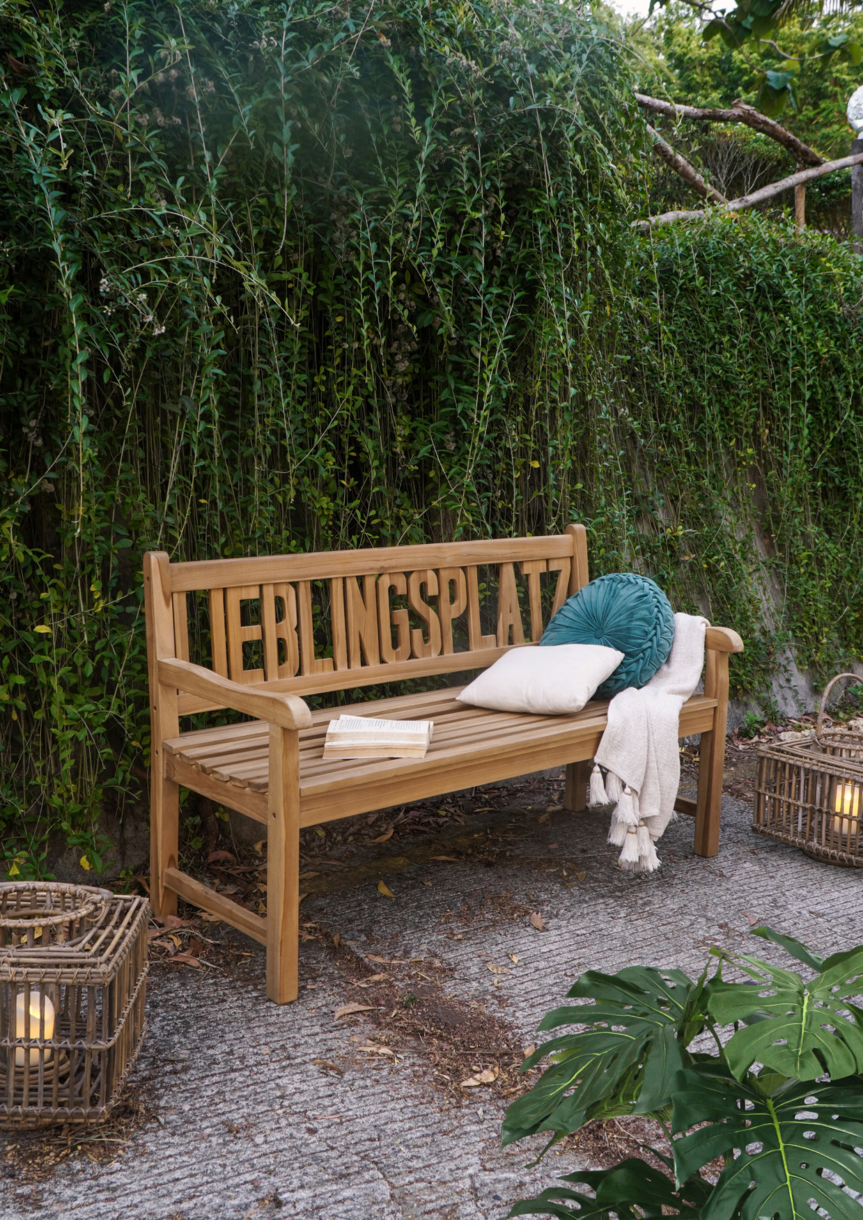 Gartenbank LIEBLINGSPLATZ | Teakholz | 150 cm