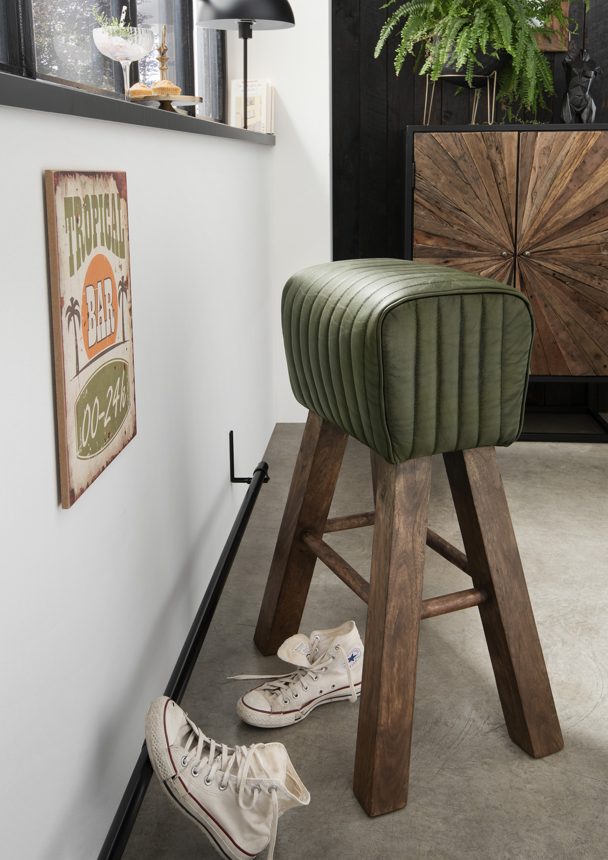 Barhocker TURNBOCK | Echtleder vintage-grünbraun | Mangoholz