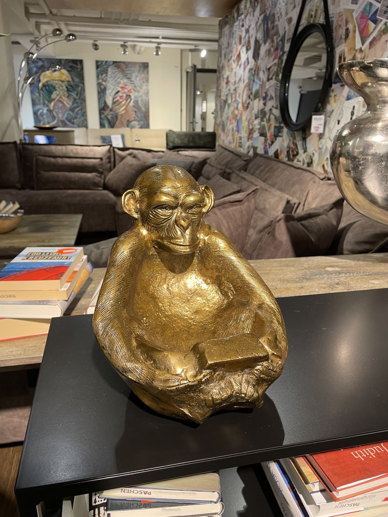 Deko-Schale MONKEY | Affe mit Ablageschale in Aluminium massiv (3 KG) gold